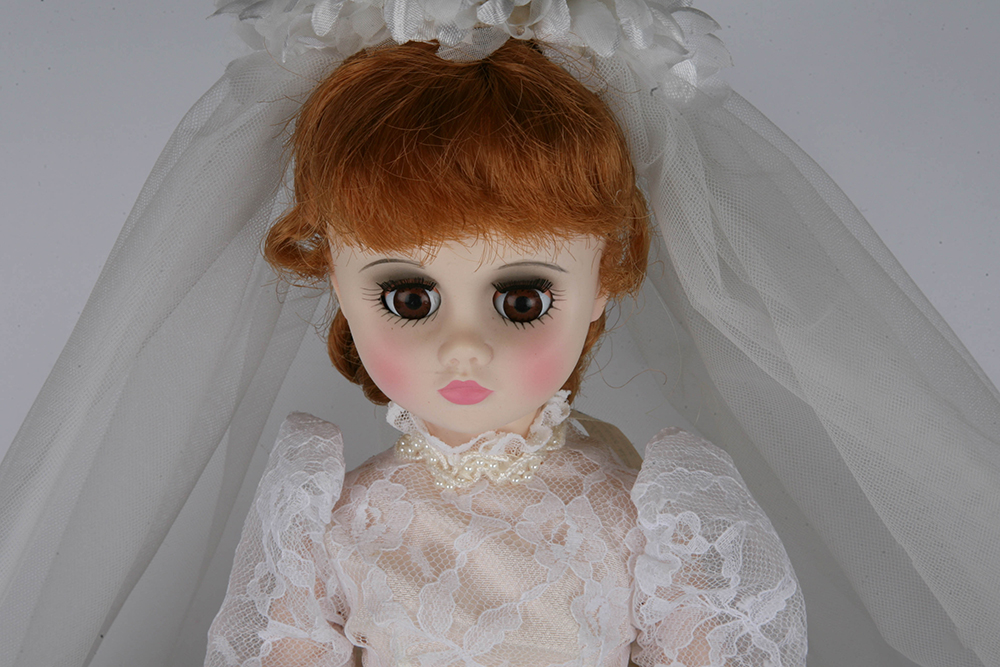 Vintage 1960s Madame Alexander Elise Bride Doll
