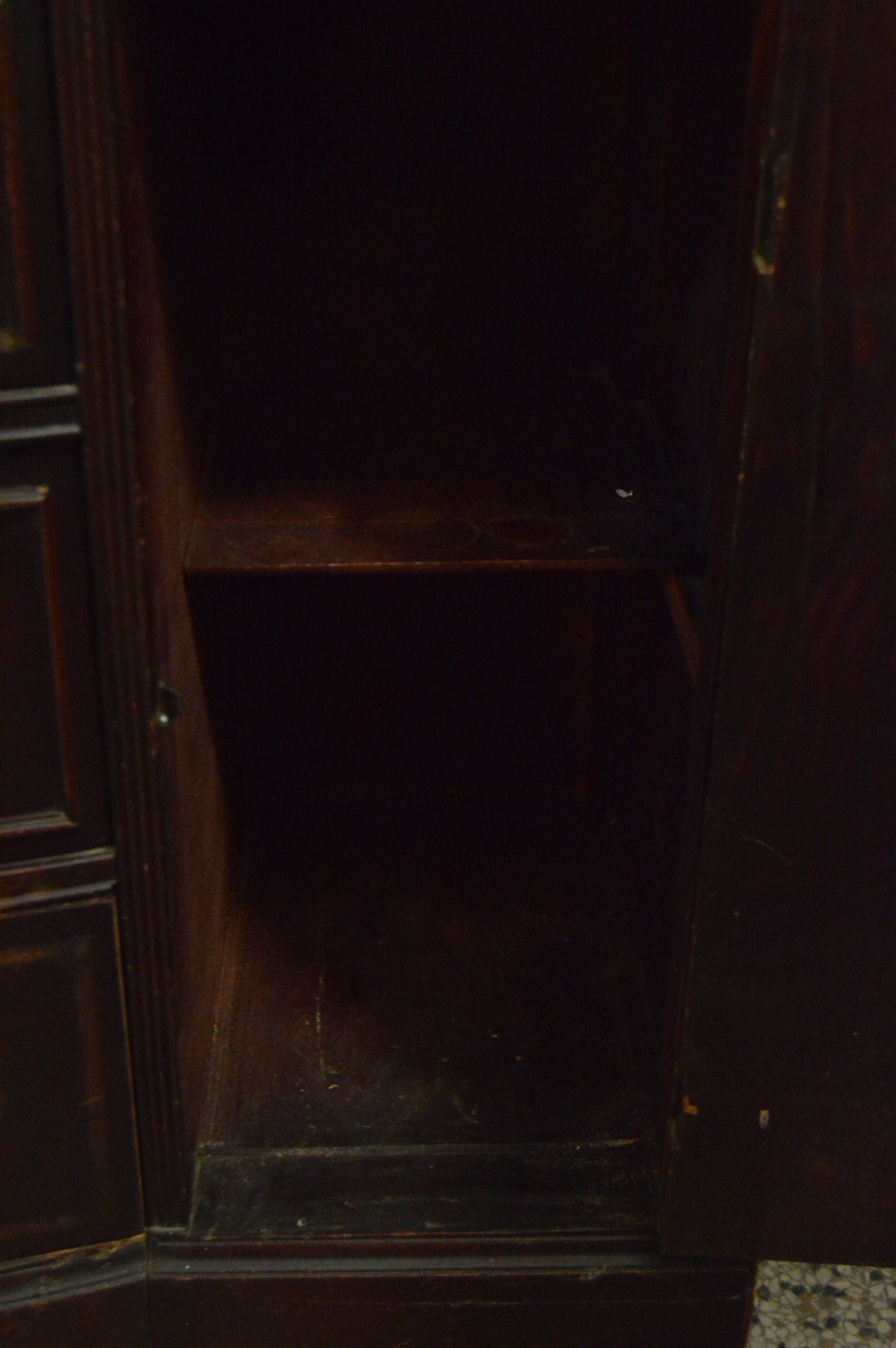 Mahogany Bow Front Hutch