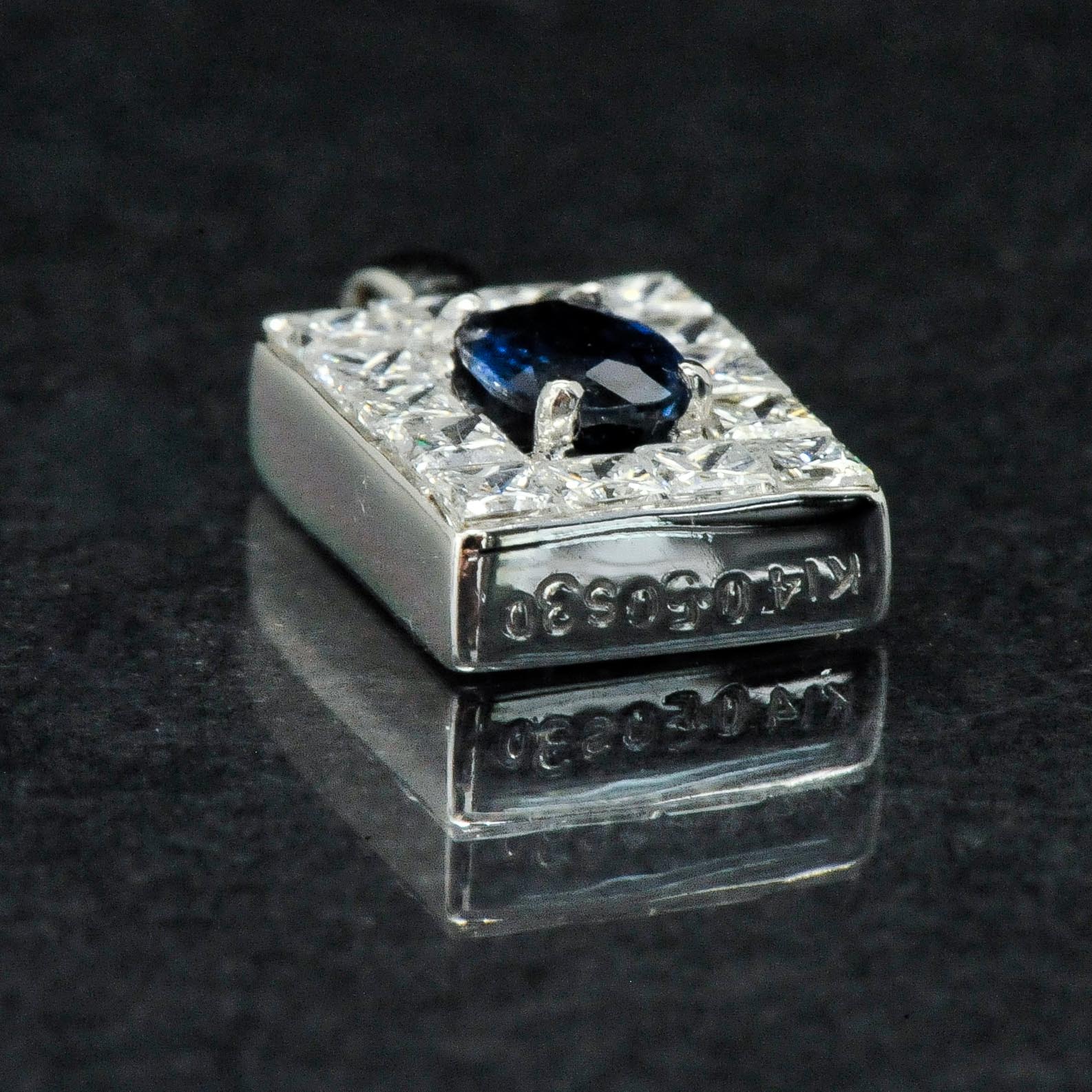 14k White Gold Sapphire Pendant