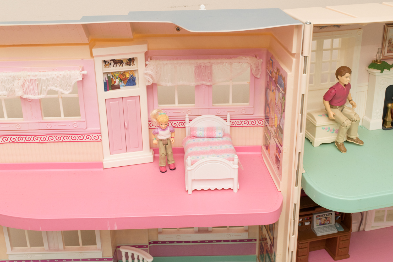 Fisher Price Pink Dollhouse
