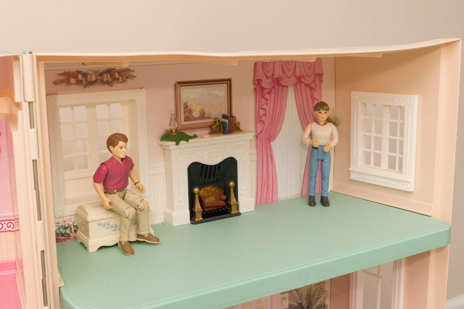 Fisher Price Pink Dollhouse