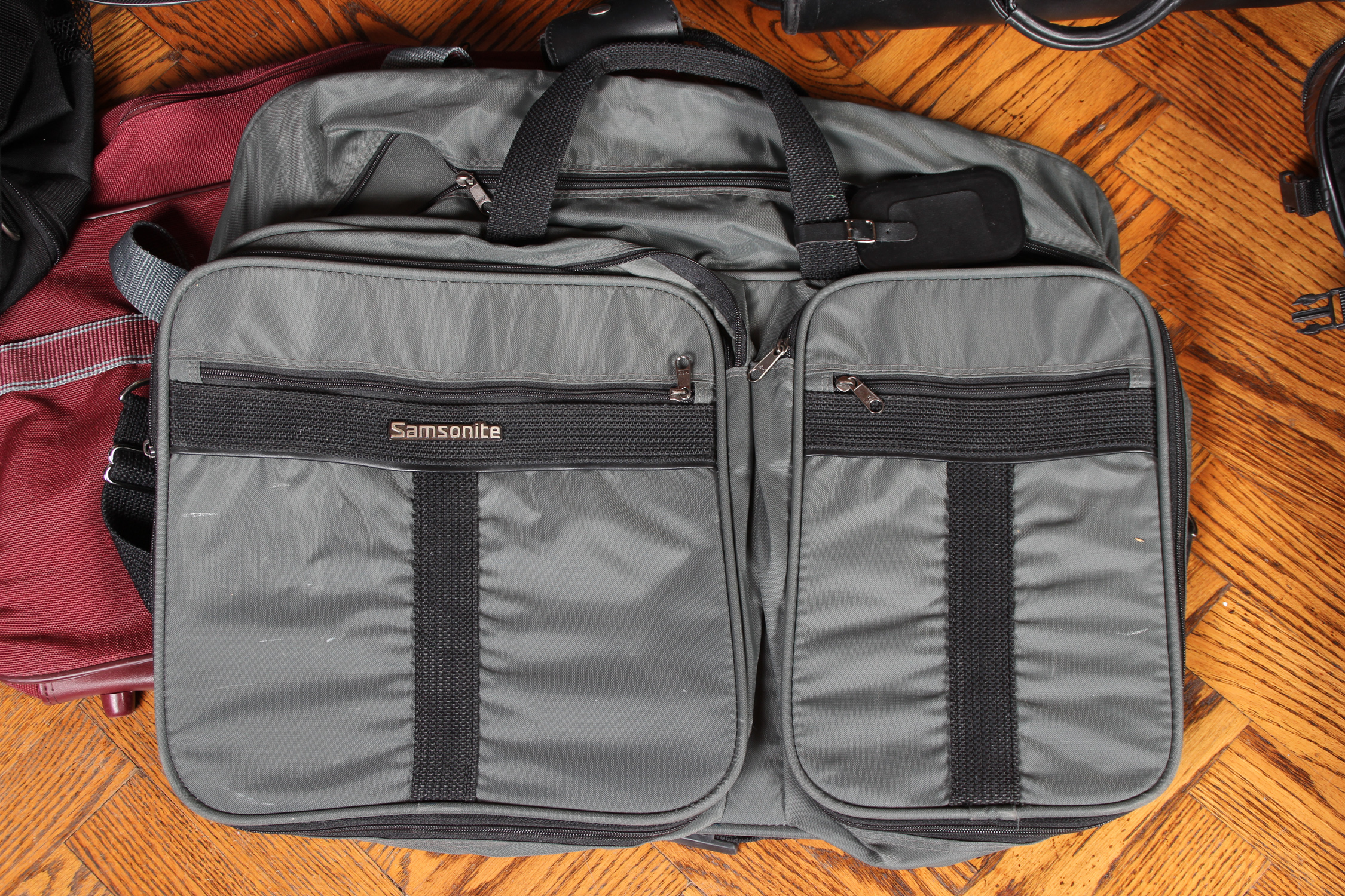 Collection of Soft Shell Luggage Including Kenneth Cole Reaction and Foray
