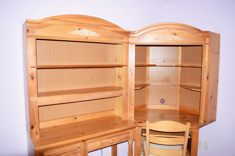 Broyhill Desk, Chair and Hutch in Pine