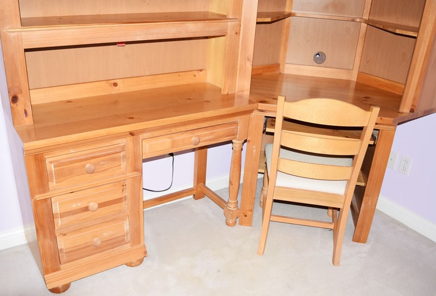 Broyhill Desk, Chair and Hutch in Pine