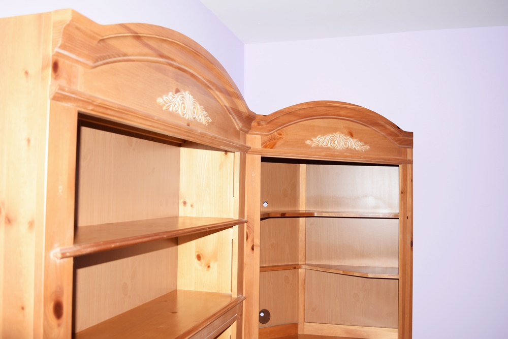Broyhill Desk, Chair and Hutch in Pine