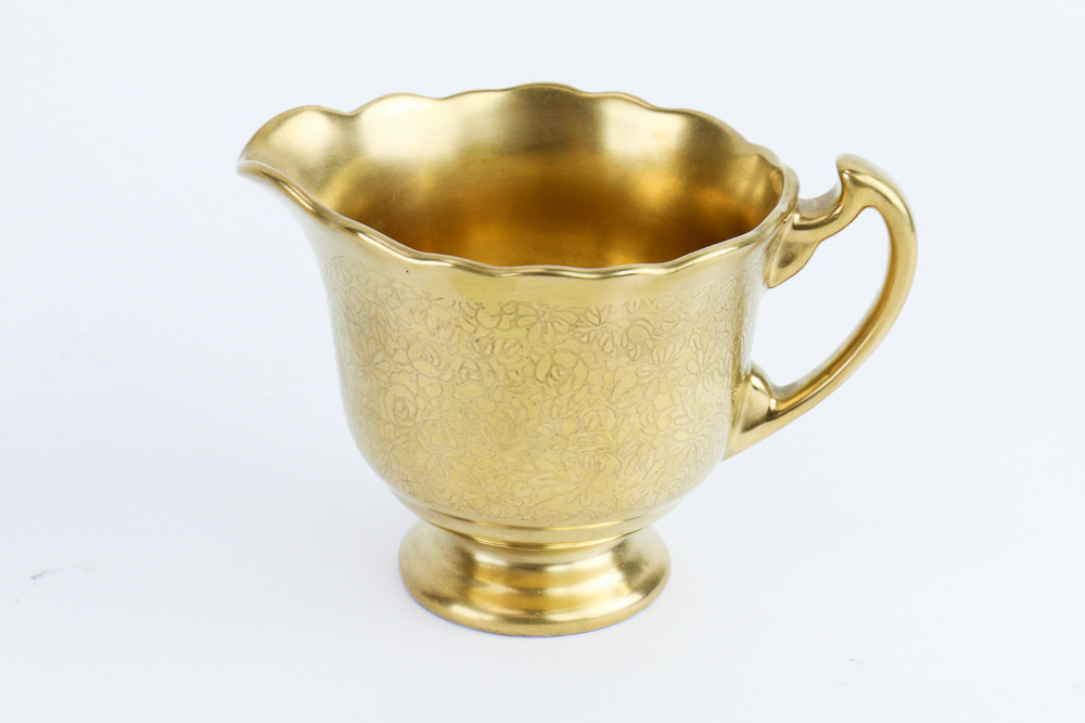 Pickard Gold Encrusted "Rose and Daisy" Tableware