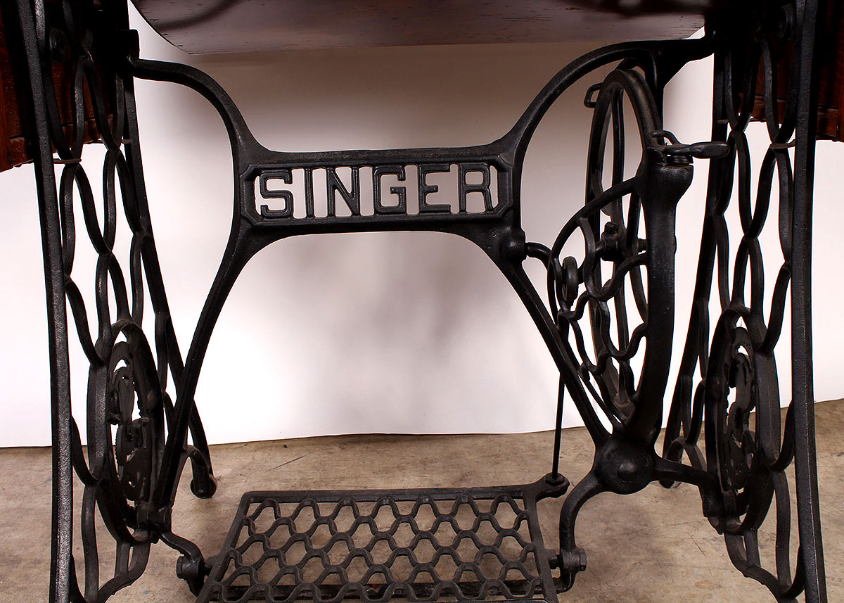 Antique Singer Sewing Machine with Desk