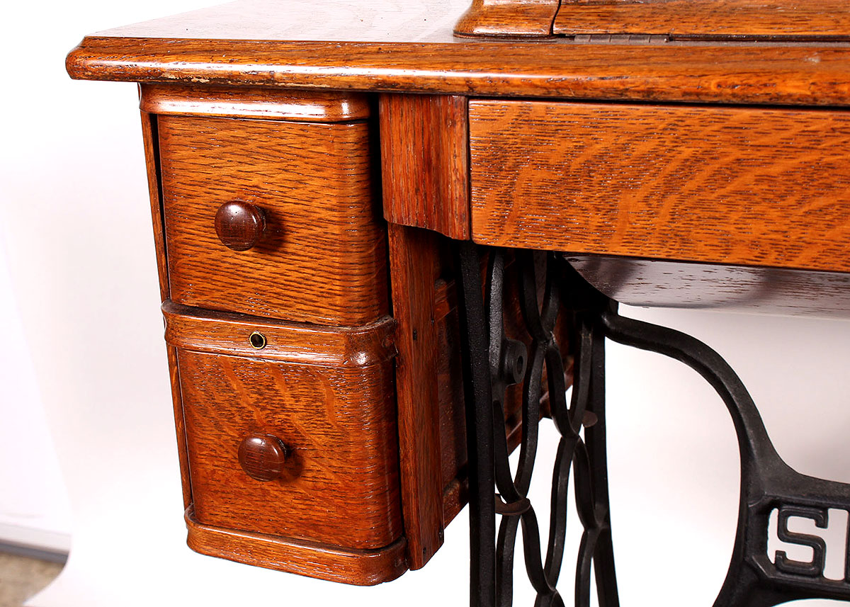 Antique Singer Sewing Machine with Desk