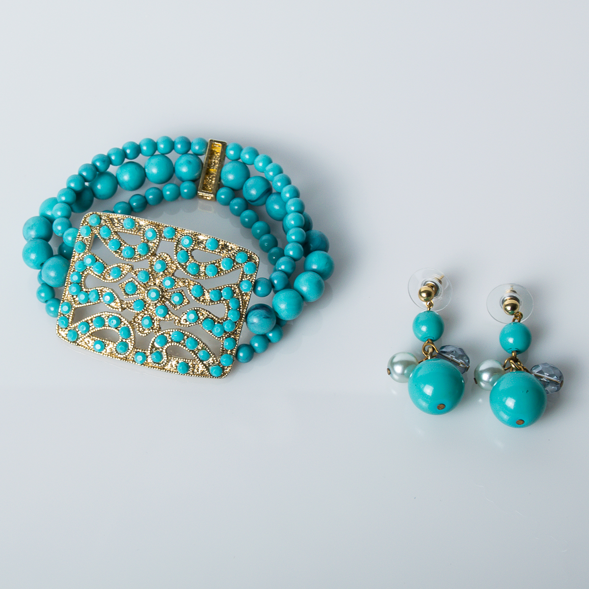 Faux Turquoise Costume Jewelry Set