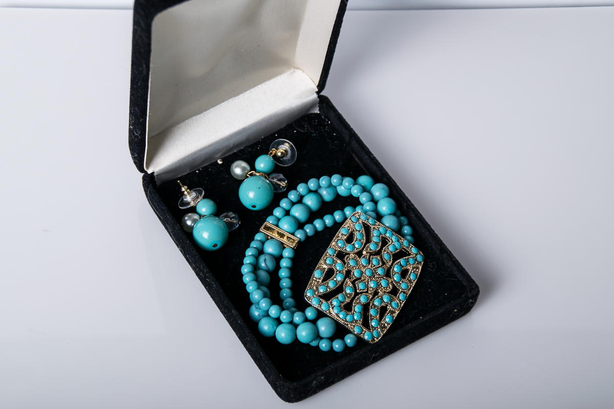 Faux Turquoise Costume Jewelry Set