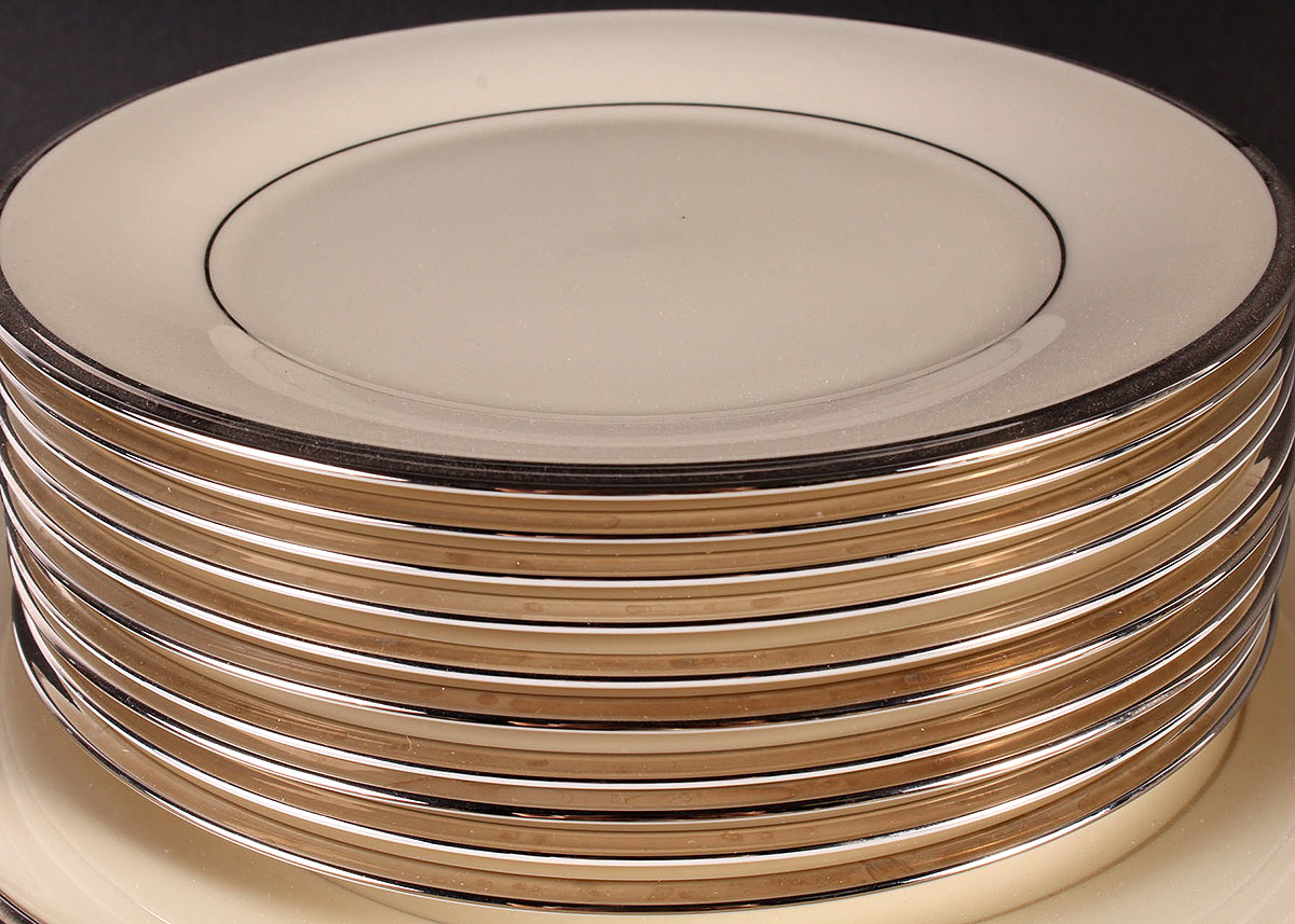 Lenox "Solitaire" China Set