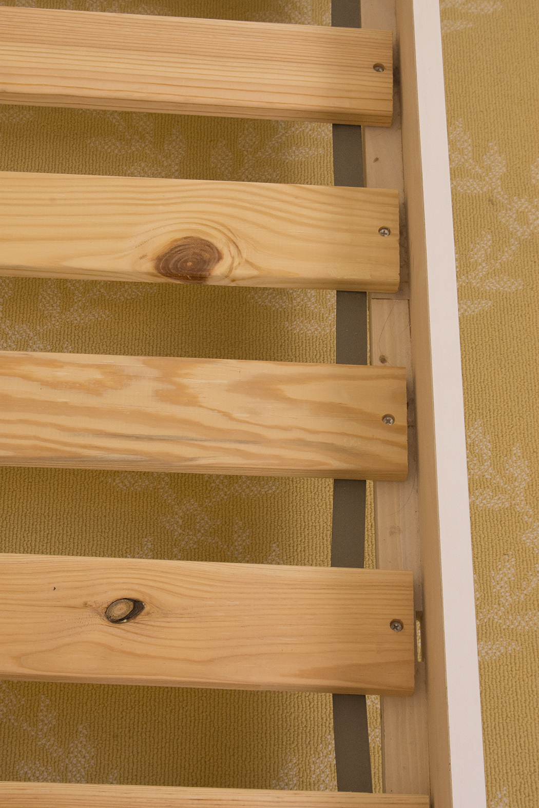 Stanley White Sleigh Twin Bed