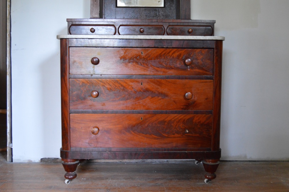 Antique Flame Mahogany Veneer Dresser