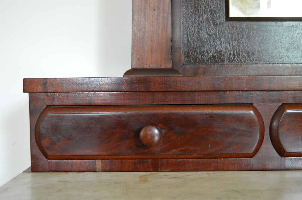 Antique Flame Mahogany Veneer Dresser
