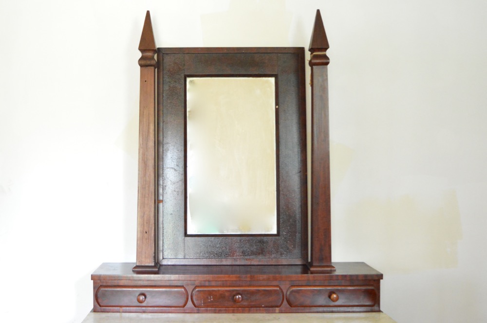 Antique Flame Mahogany Veneer Dresser