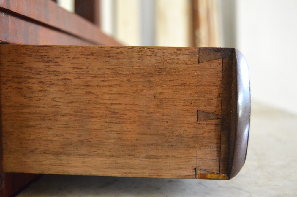 Antique Flame Mahogany Veneer Dresser