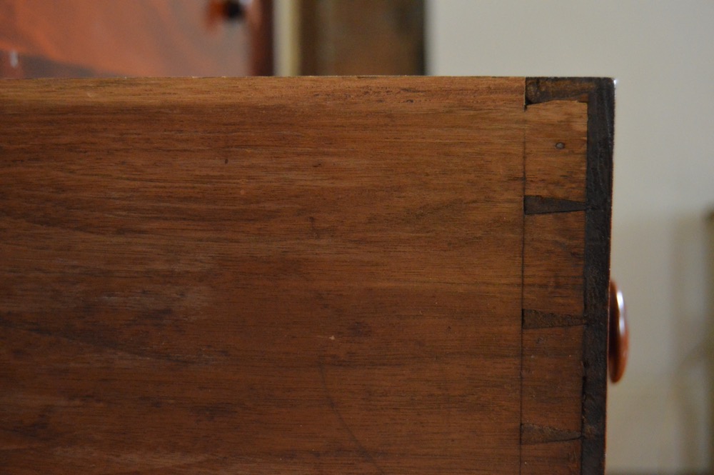 Antique Flame Mahogany Veneer Dresser