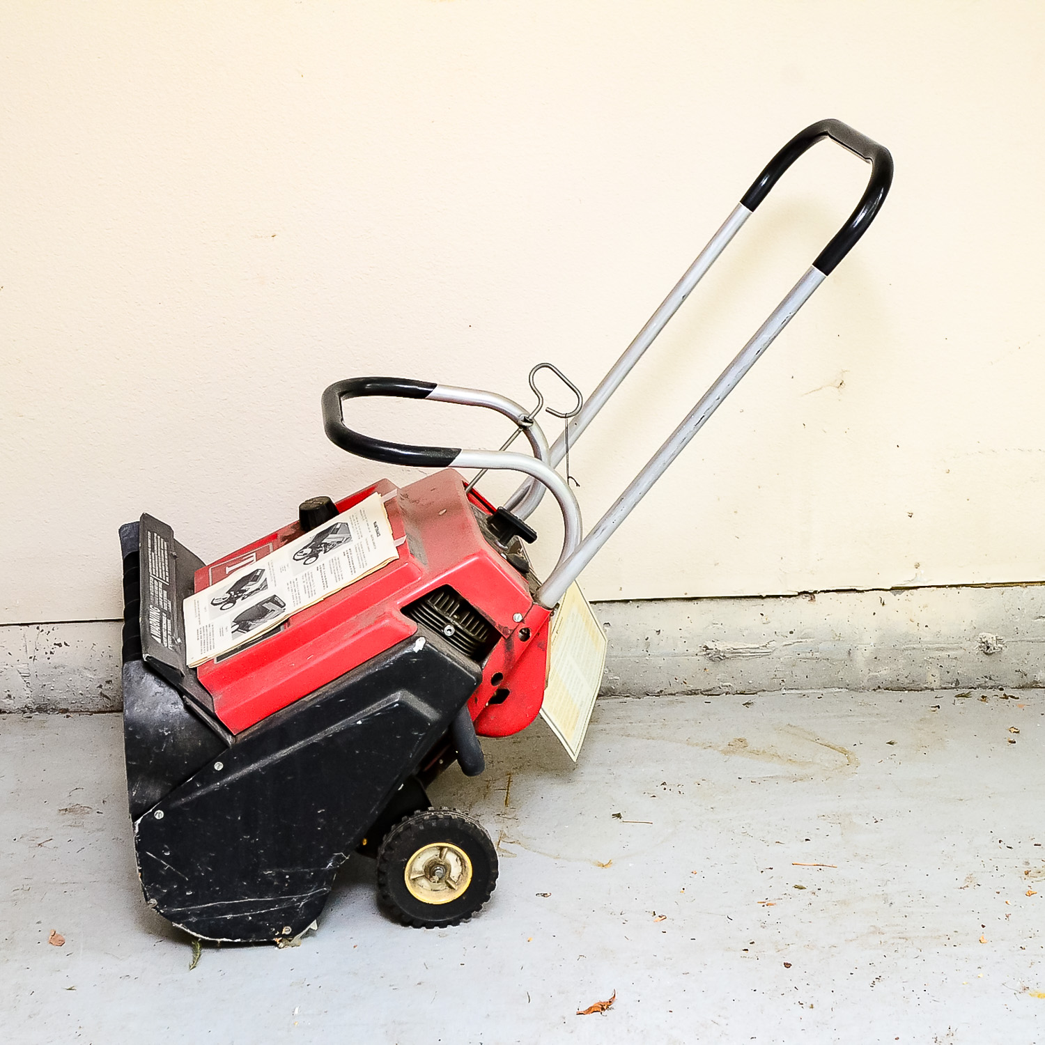 Toro S-200 Snowblower