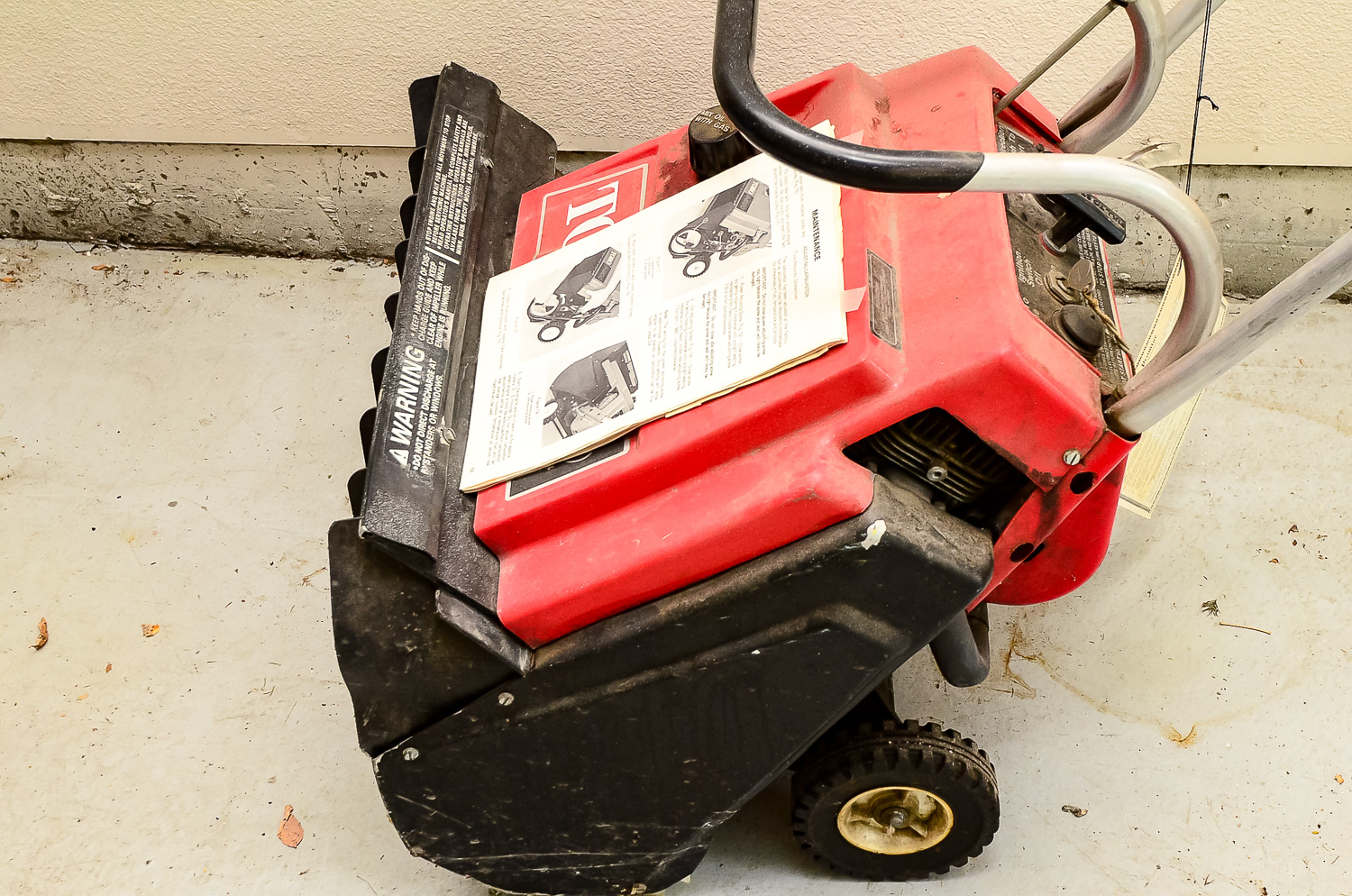 Toro S-200 Snowblower