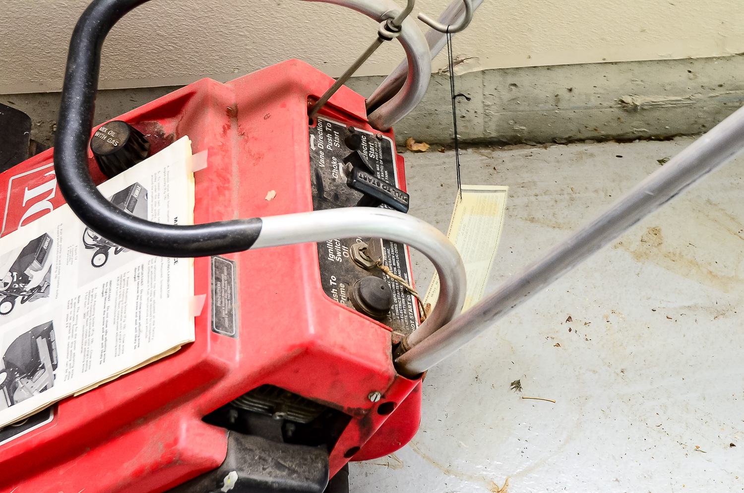 Toro S-200 Snowblower