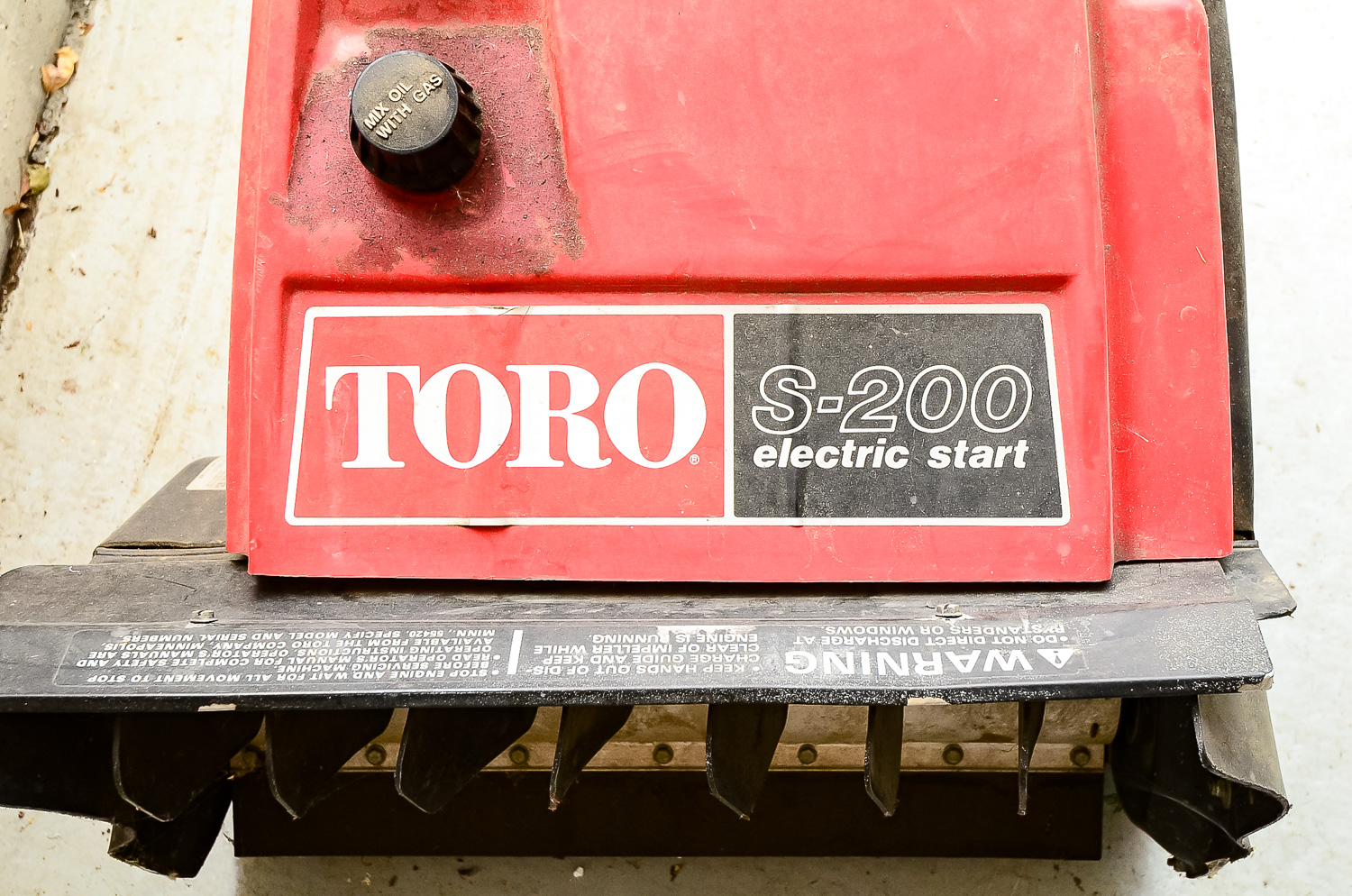 Toro S-200 Snowblower