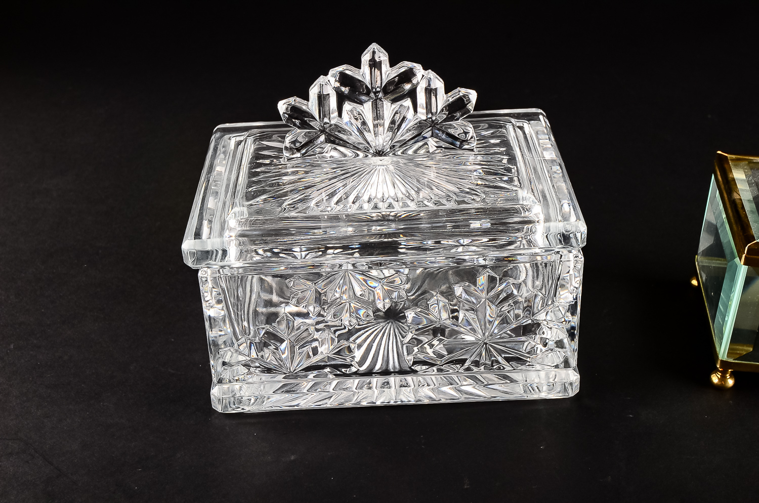 Luminarc Trinket Box with Snowflake Pattern and Vintage Etched Glass Box