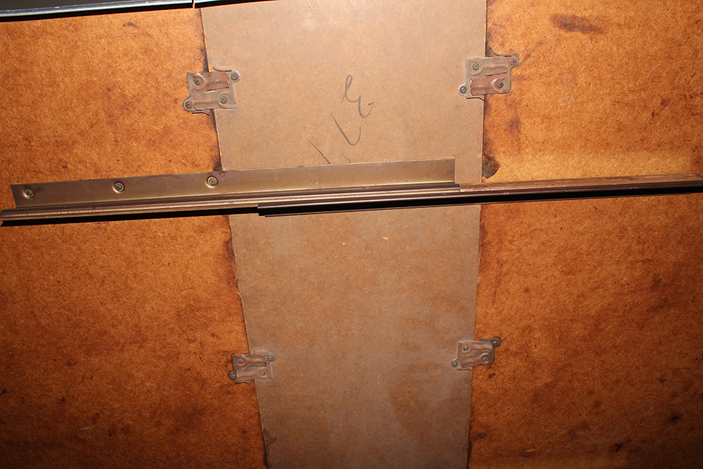 Marbled Formica Topped 1950's Retro Dining Room Table