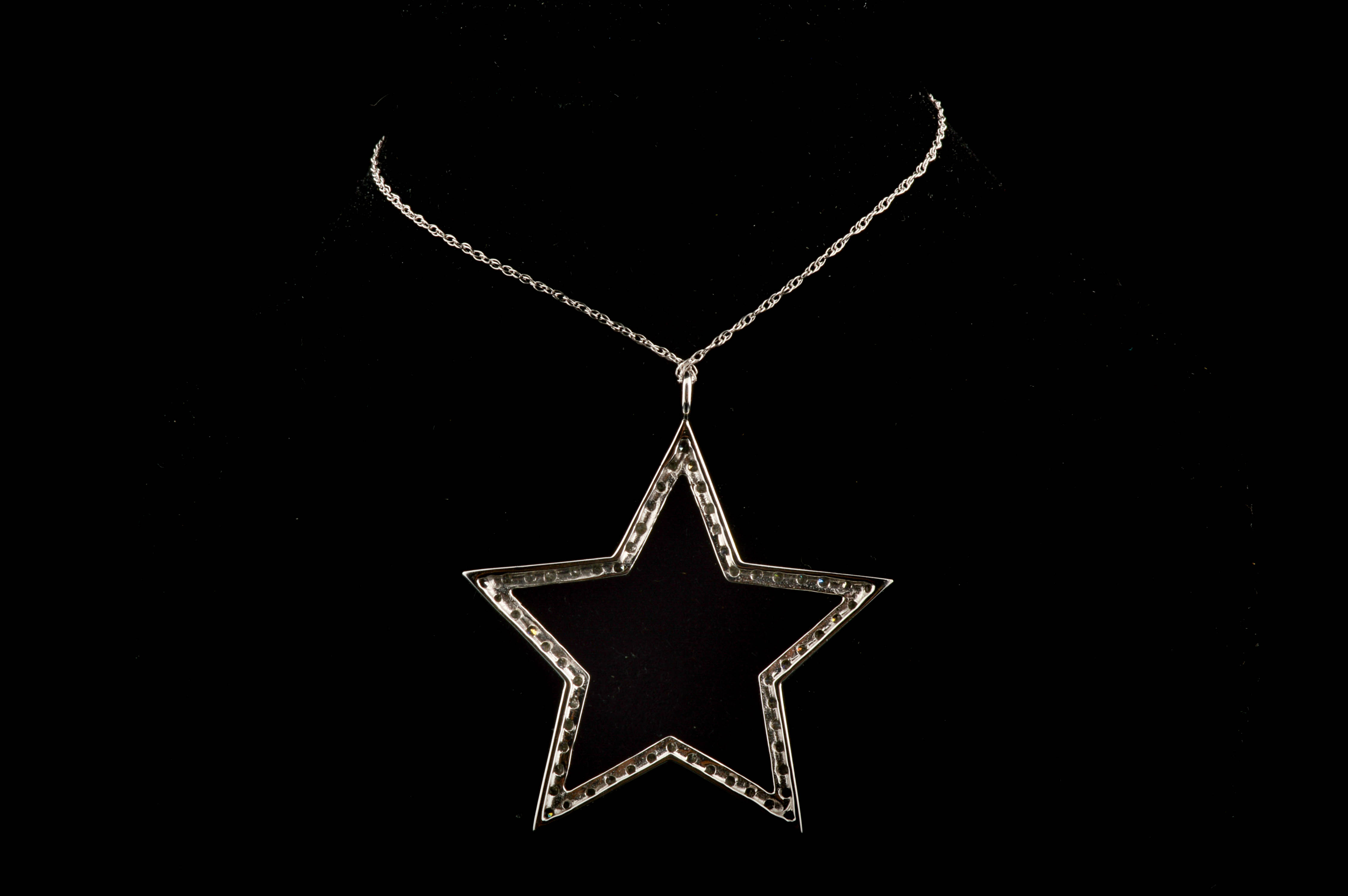 10K White Gold Diamond Star Pendant Necklace