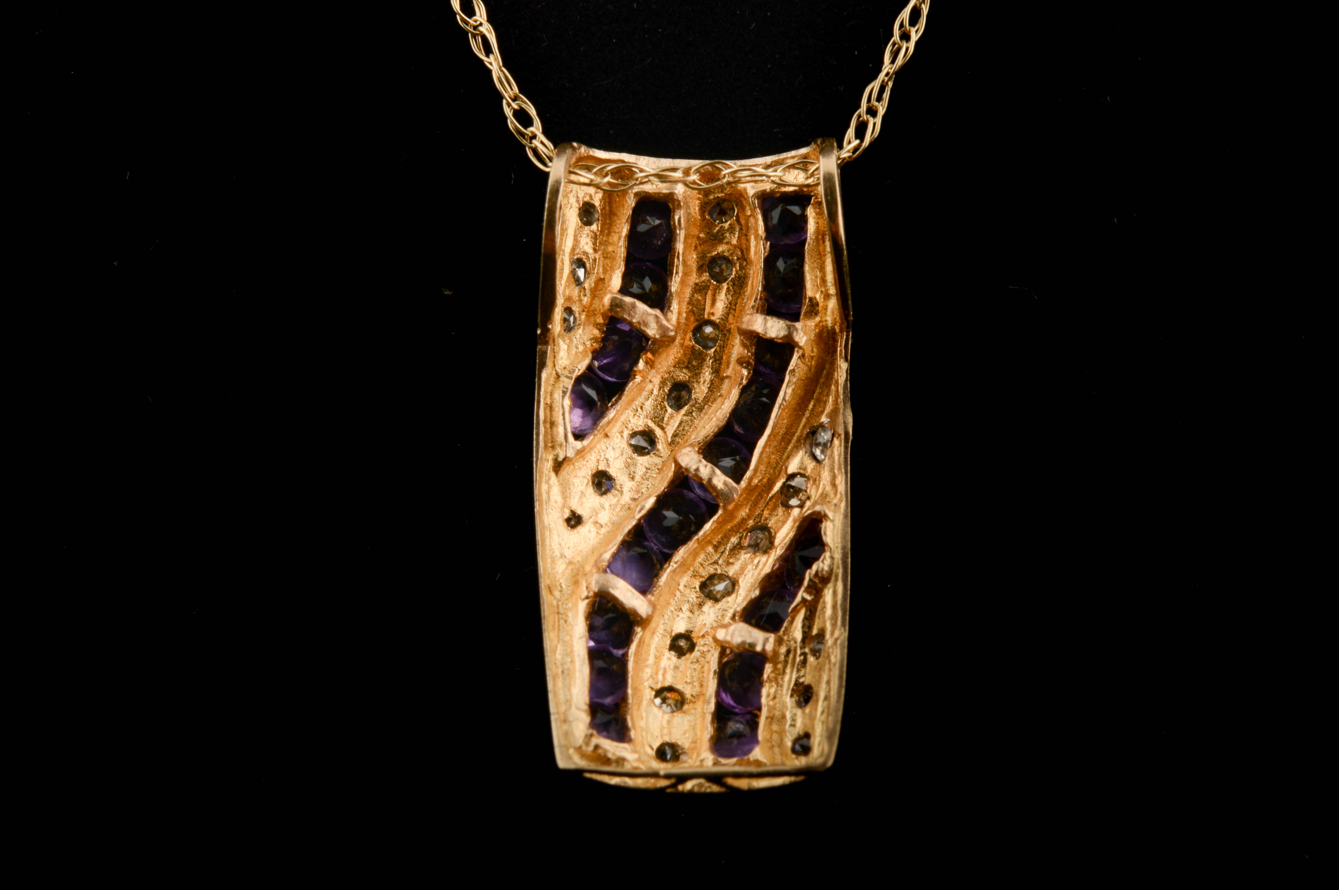 10K Yellow Gold Diamond and Amethyst Pendant Necklace