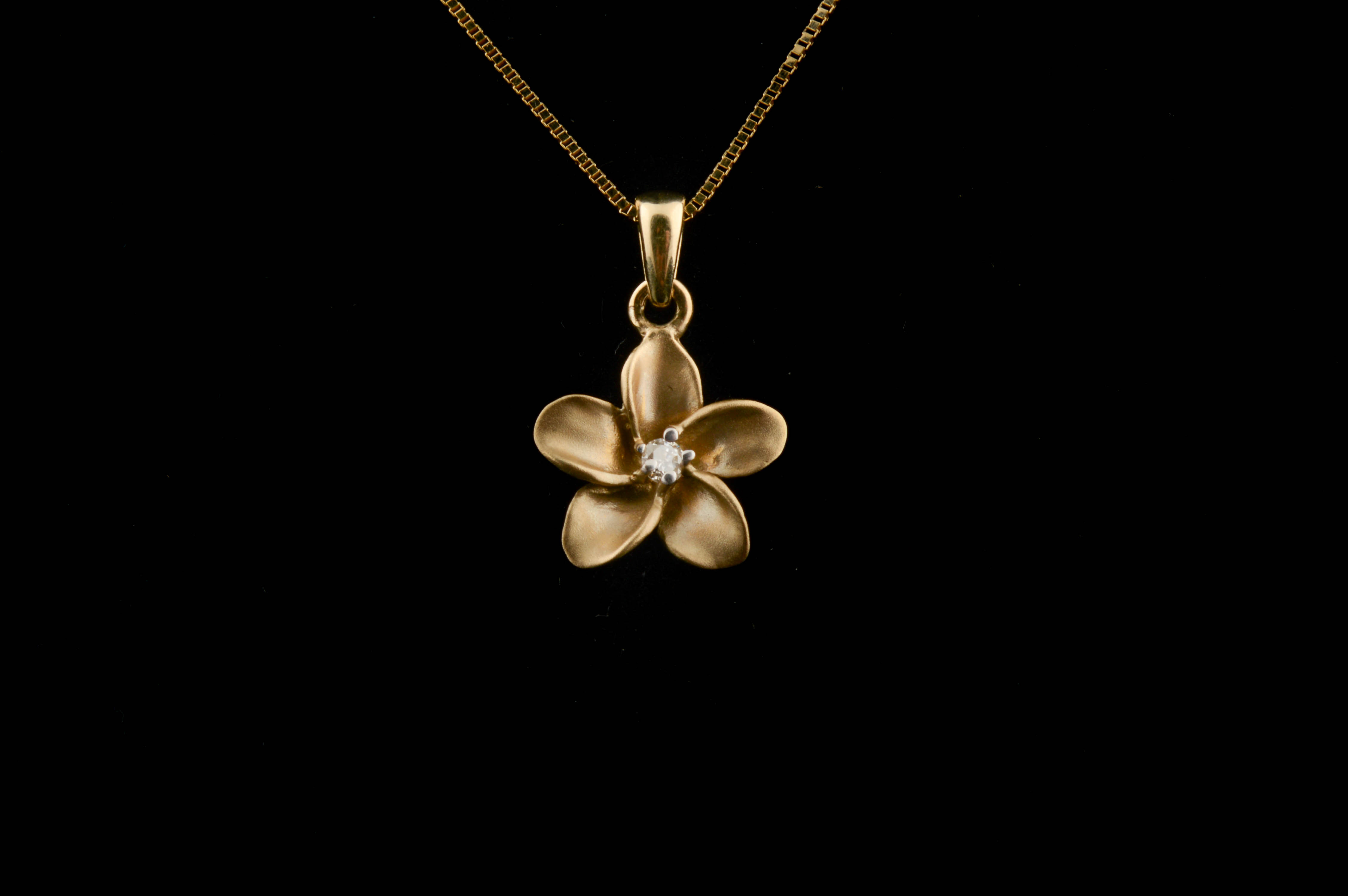10K Yellow Gold and Diamond Flower Pendant