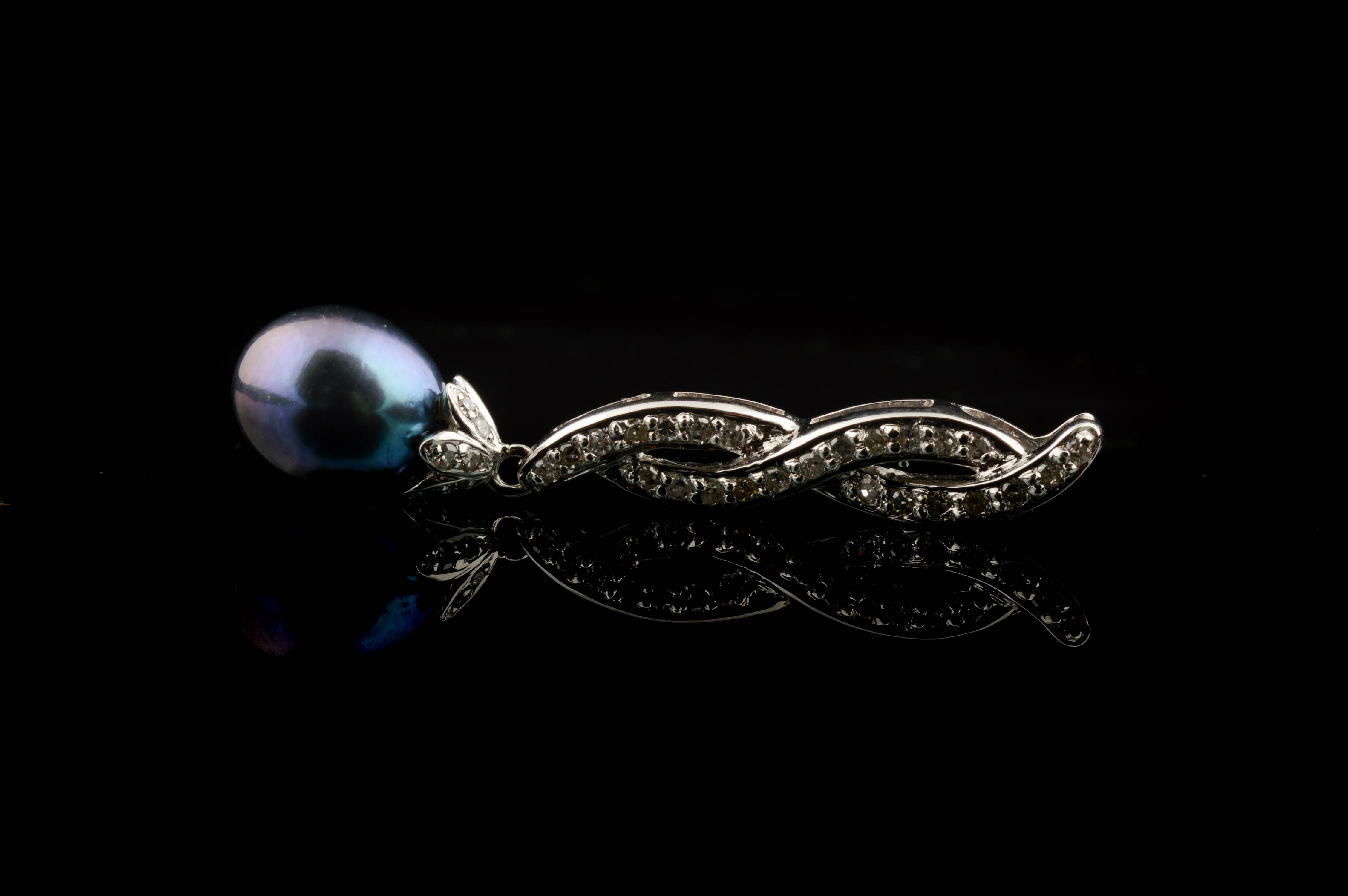 14K White Gold Diamond and Black Pearl Pendant