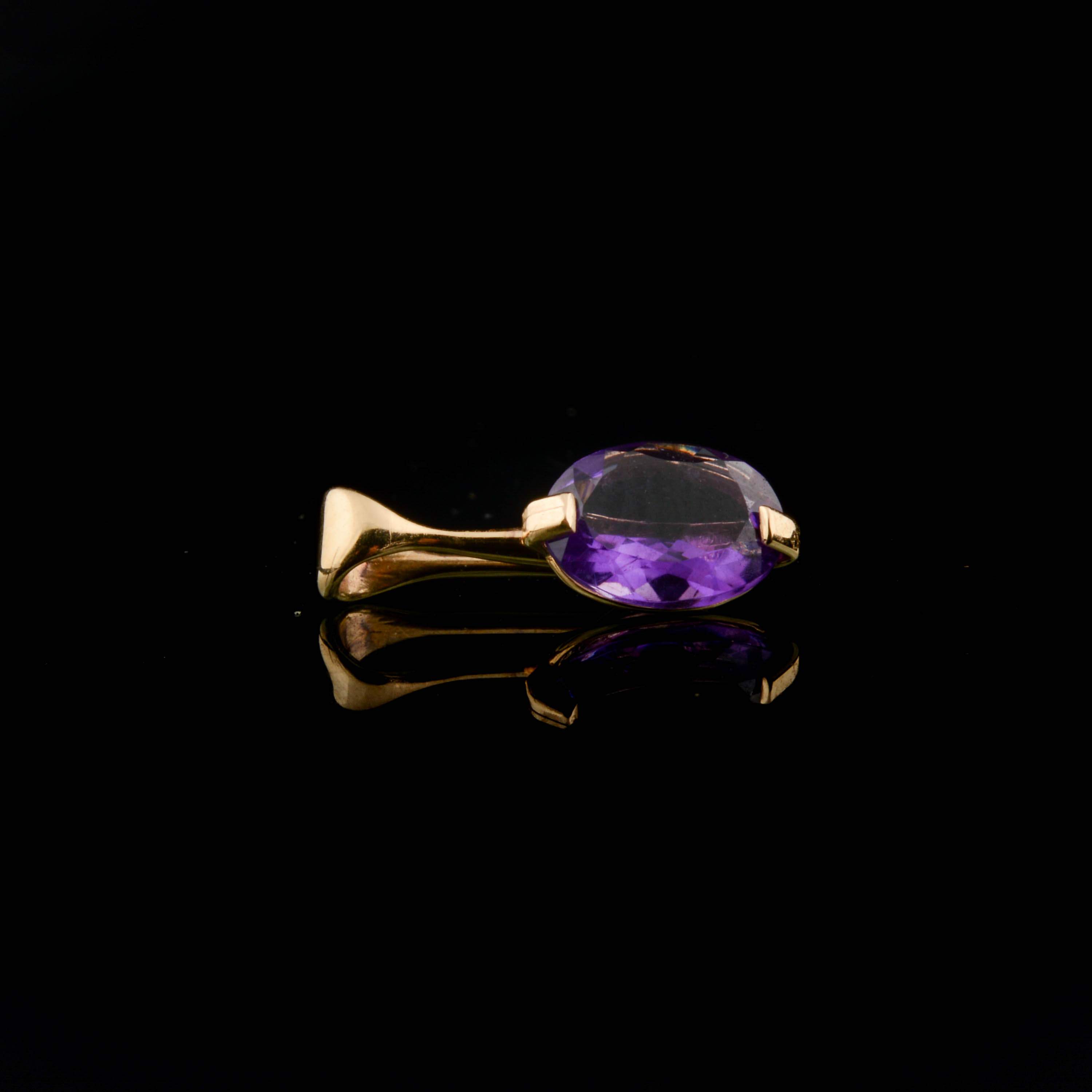 14K Yellow Gold and Amethyst Pendant