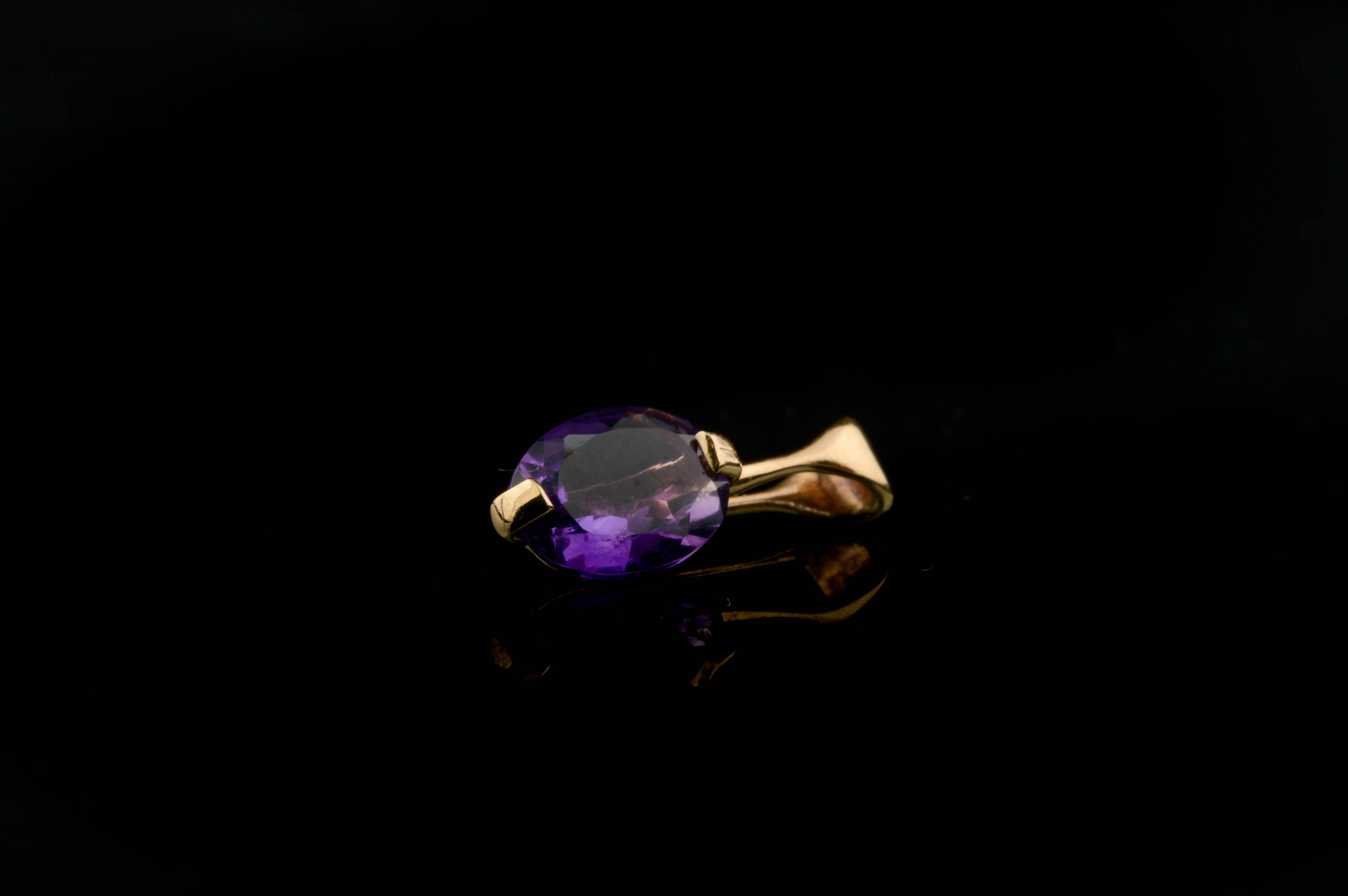 14K Yellow Gold and Amethyst Pendant
