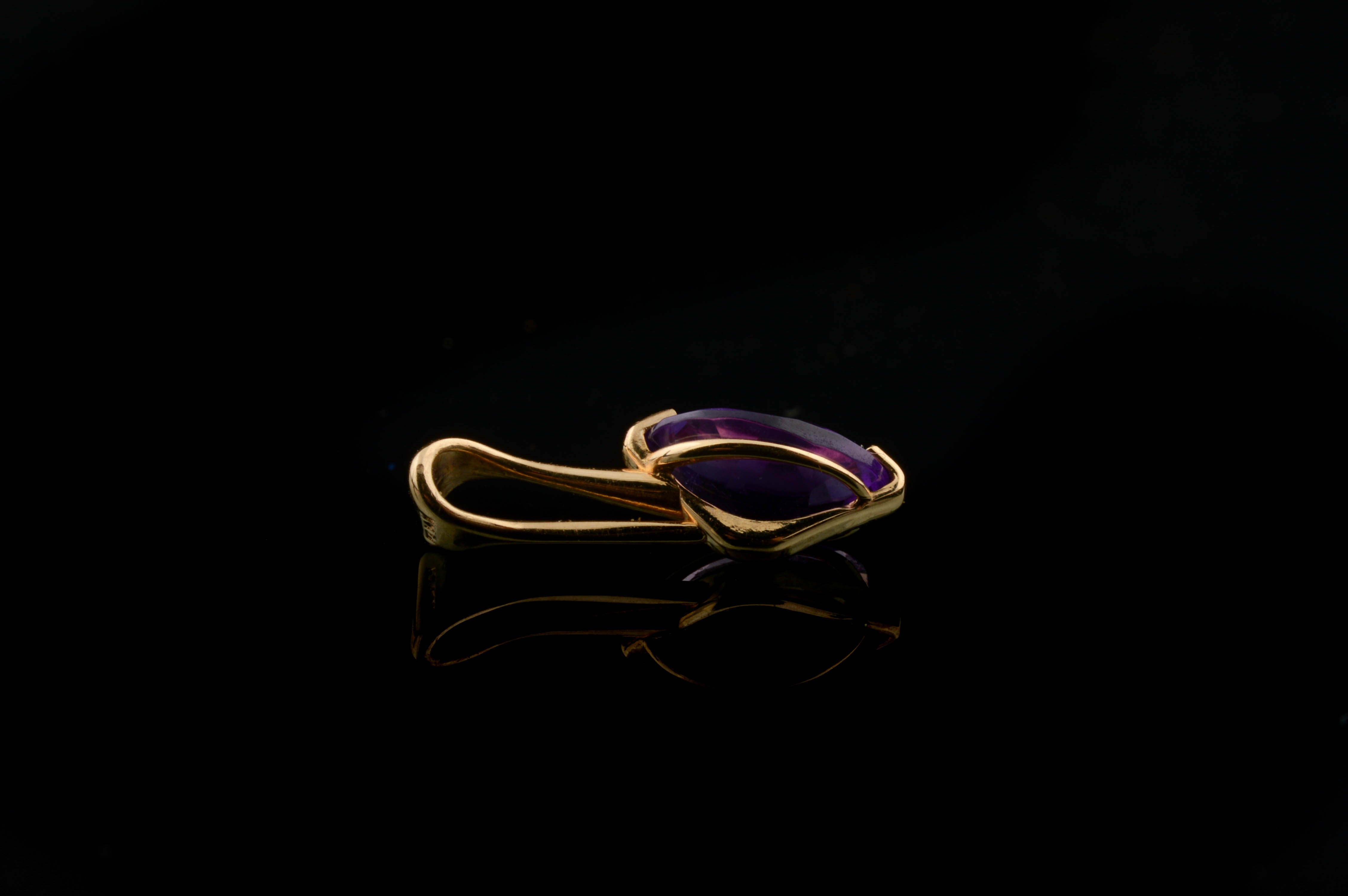 14K Yellow Gold and Amethyst Pendant