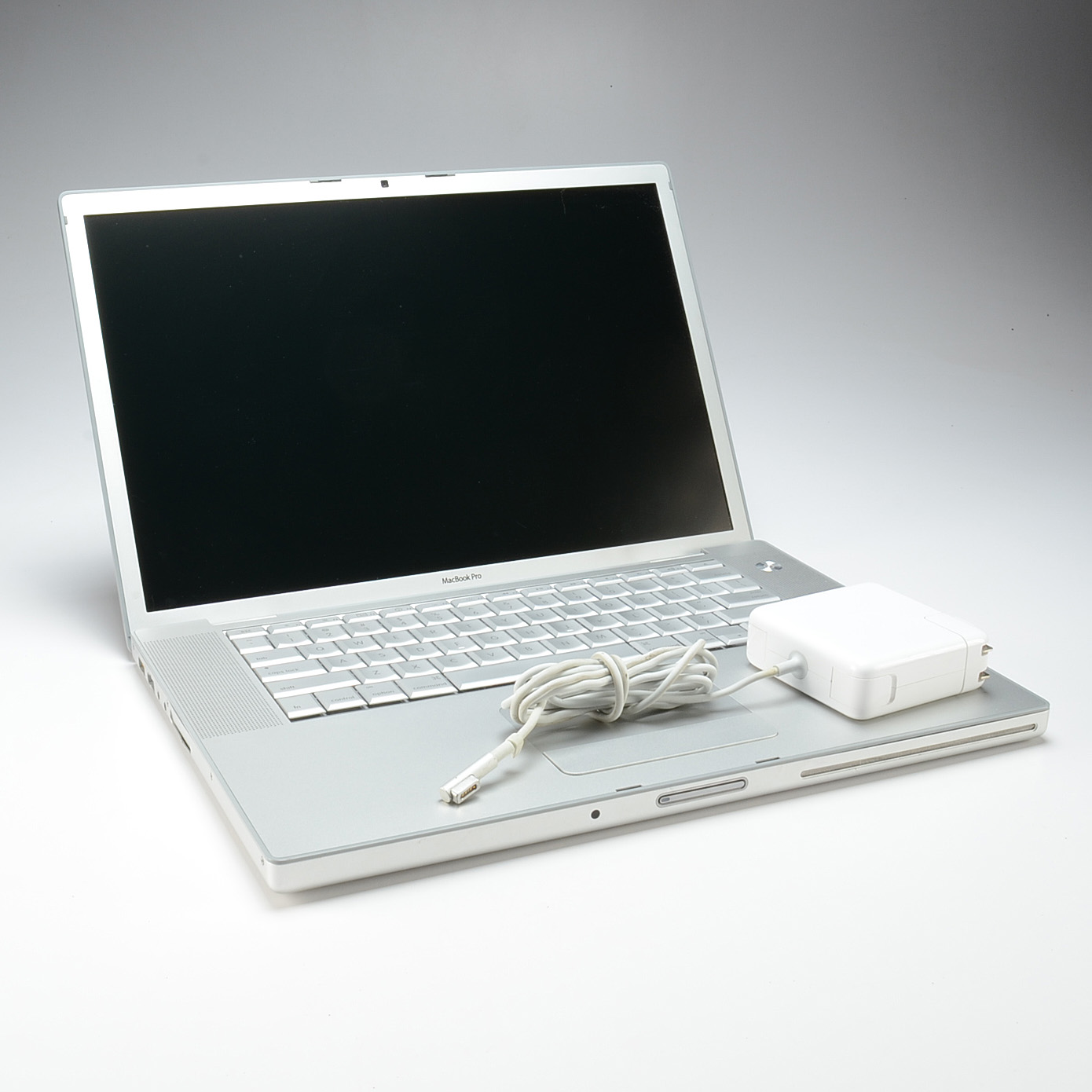 15" MacBook Pro Laptop in Aluminum Color