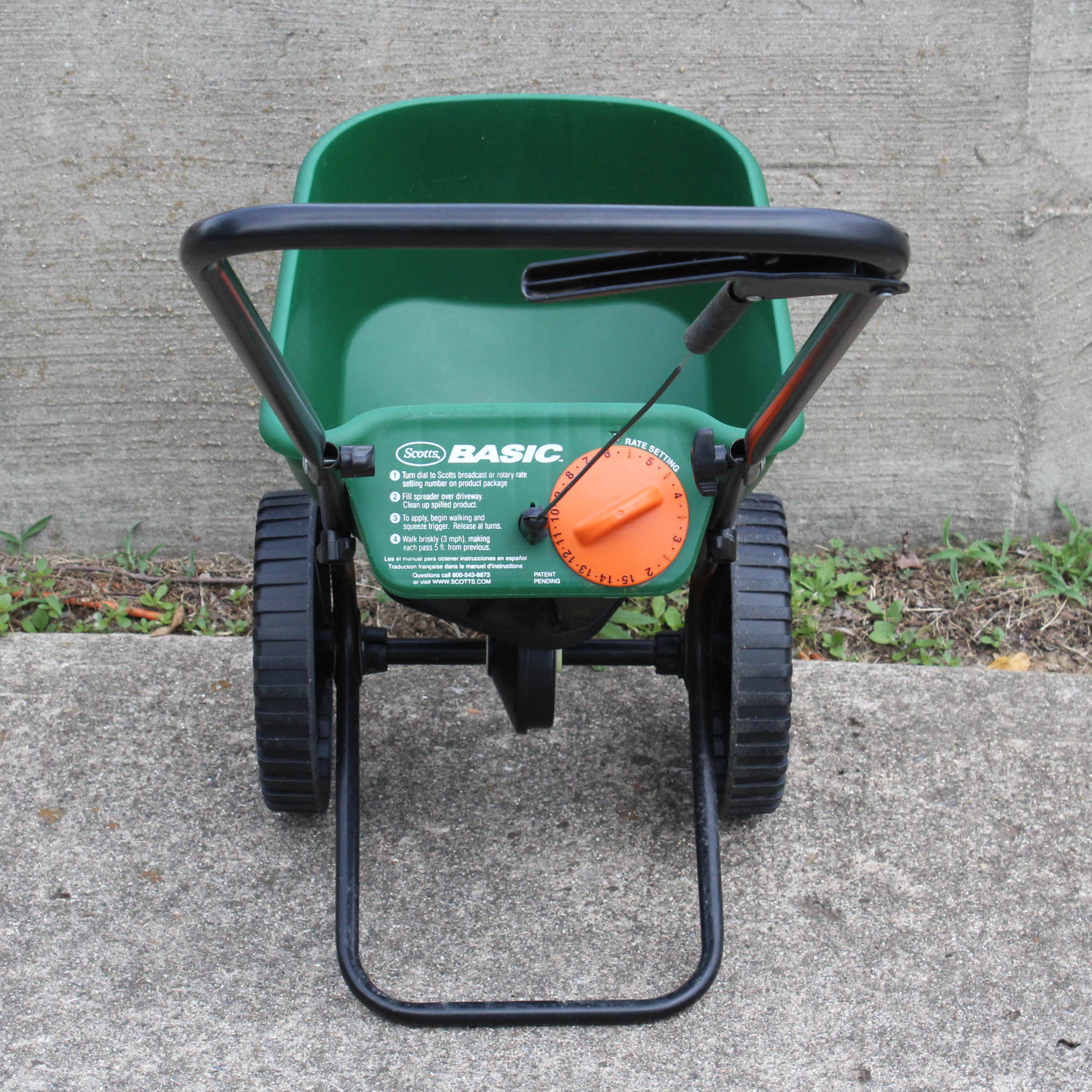 Scotts BASIC Seed Dispenser