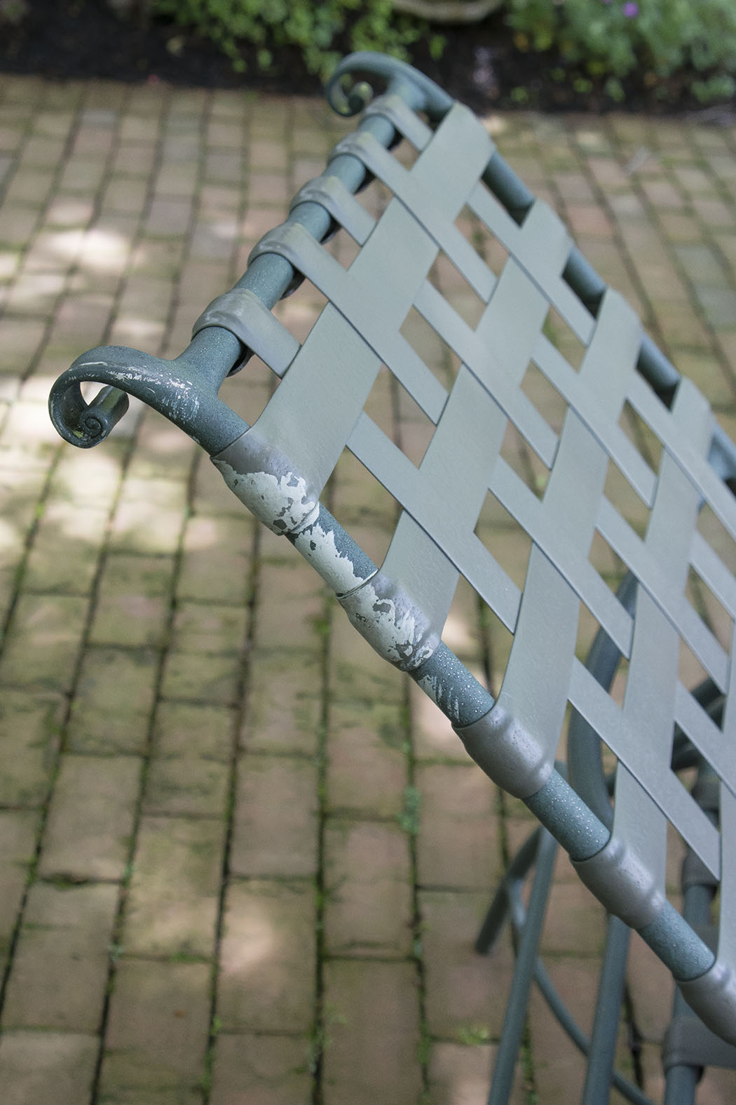 Brown Jordan "Roma" Patio Loungers and Side Table