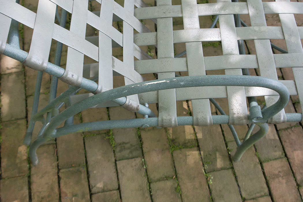 Brown Jordan "Roma" Patio Loungers and Side Table