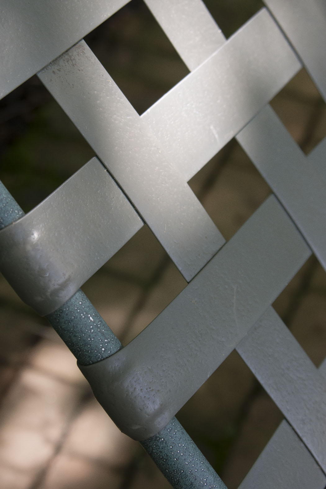 Brown Jordan "Roma" Patio Loungers and Side Table