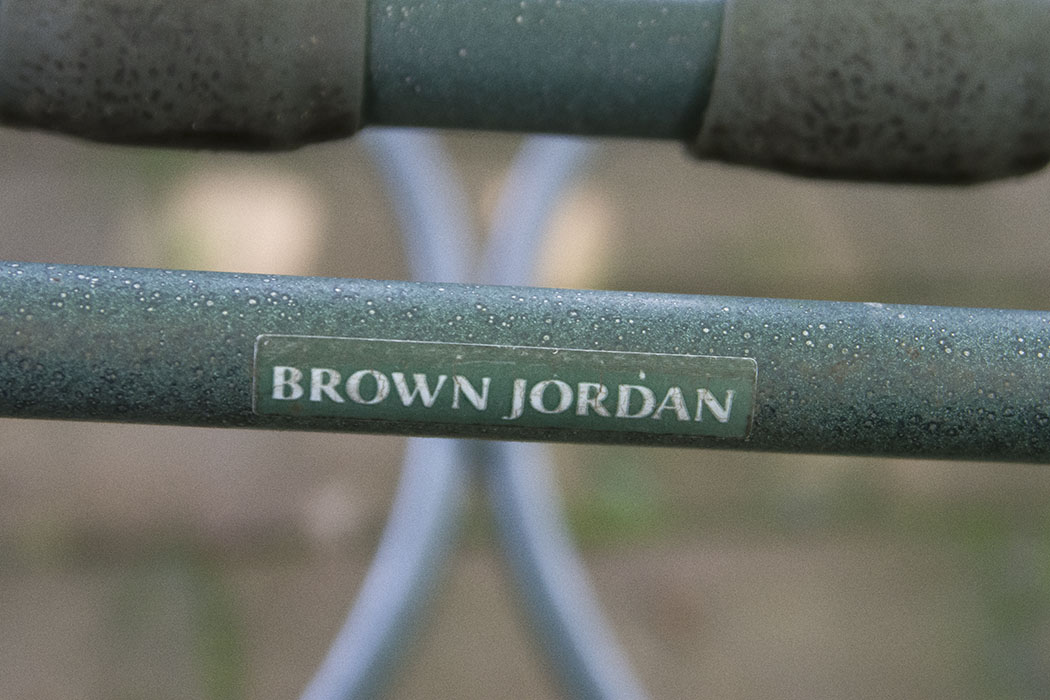 Brown Jordan "Roma" Patio Loungers and Side Table