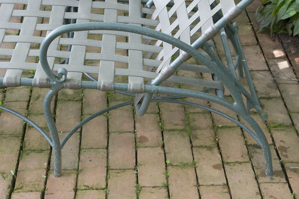 Brown Jordan "Roma" Patio Loungers and Side Table