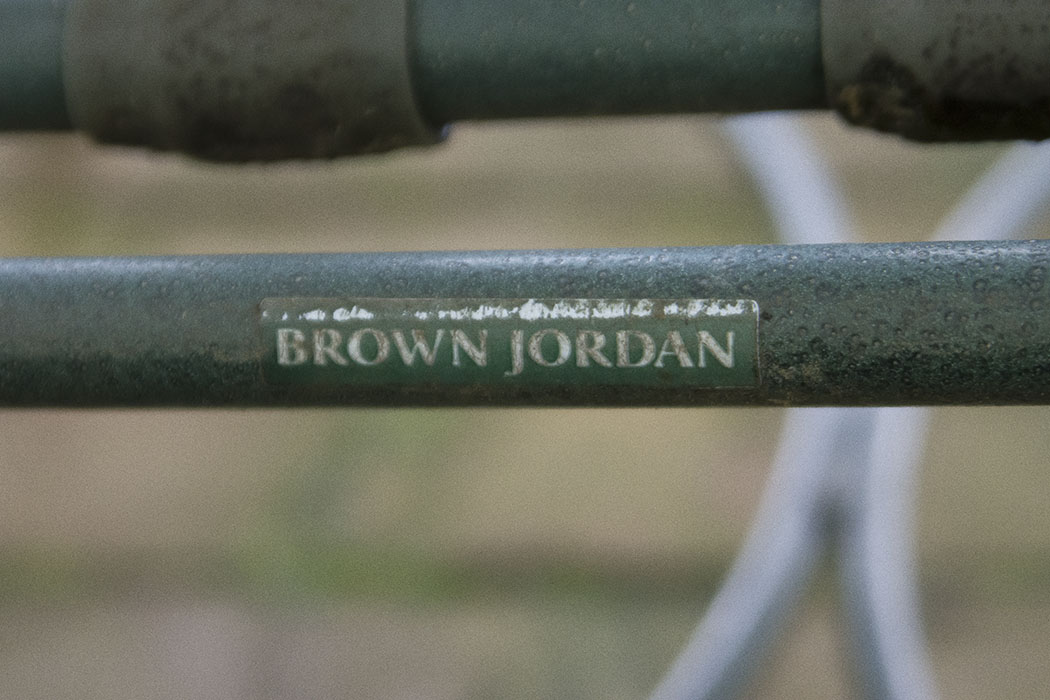 Brown Jordan "Roma" Patio Loungers and Side Table