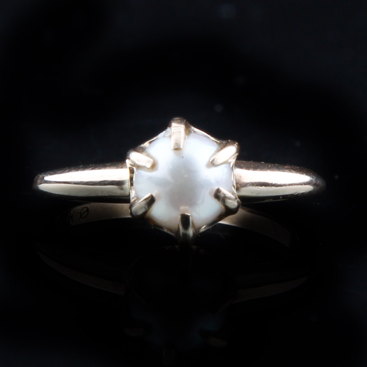 14K Yellow Gold Pearl Solitaire Ring