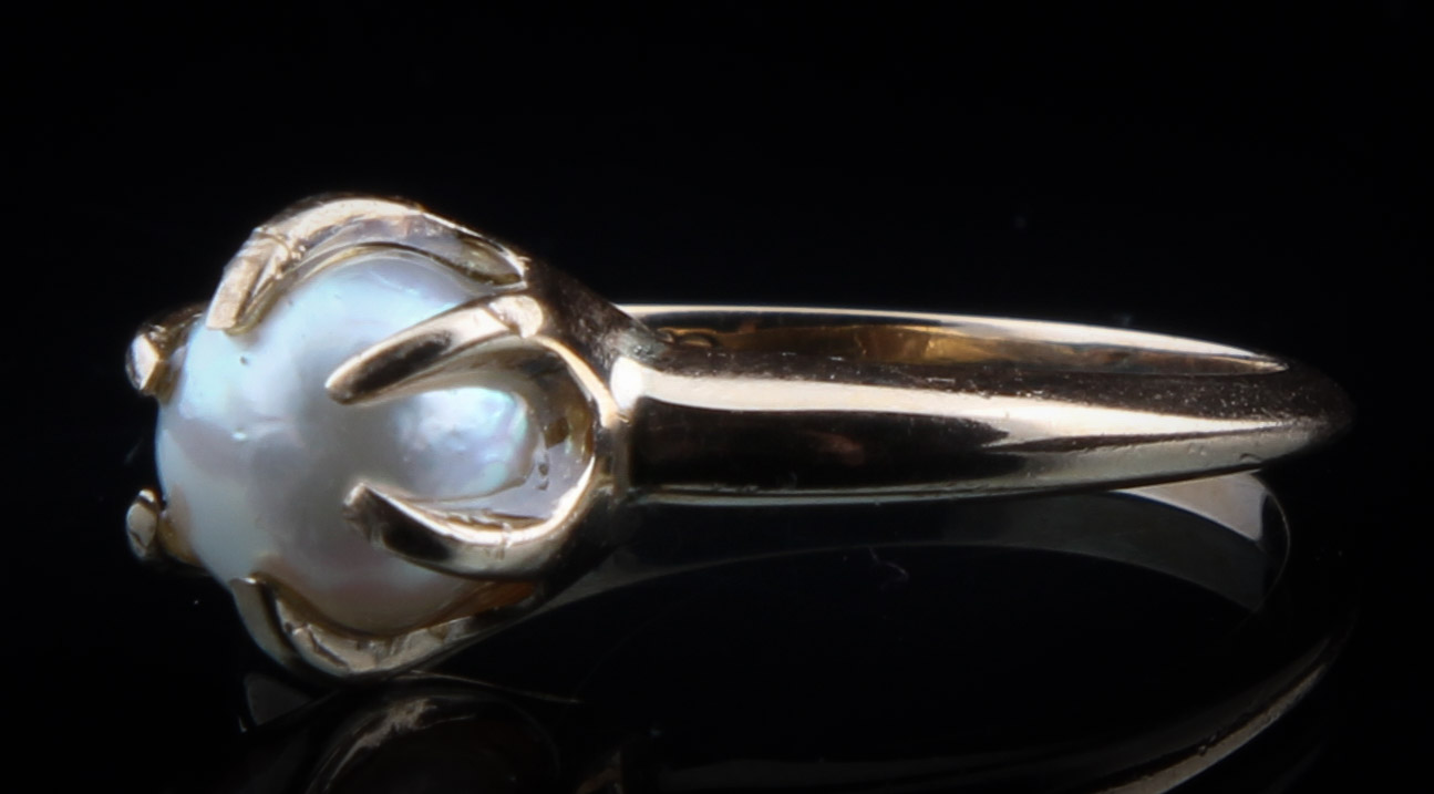 14K Yellow Gold Pearl Solitaire Ring