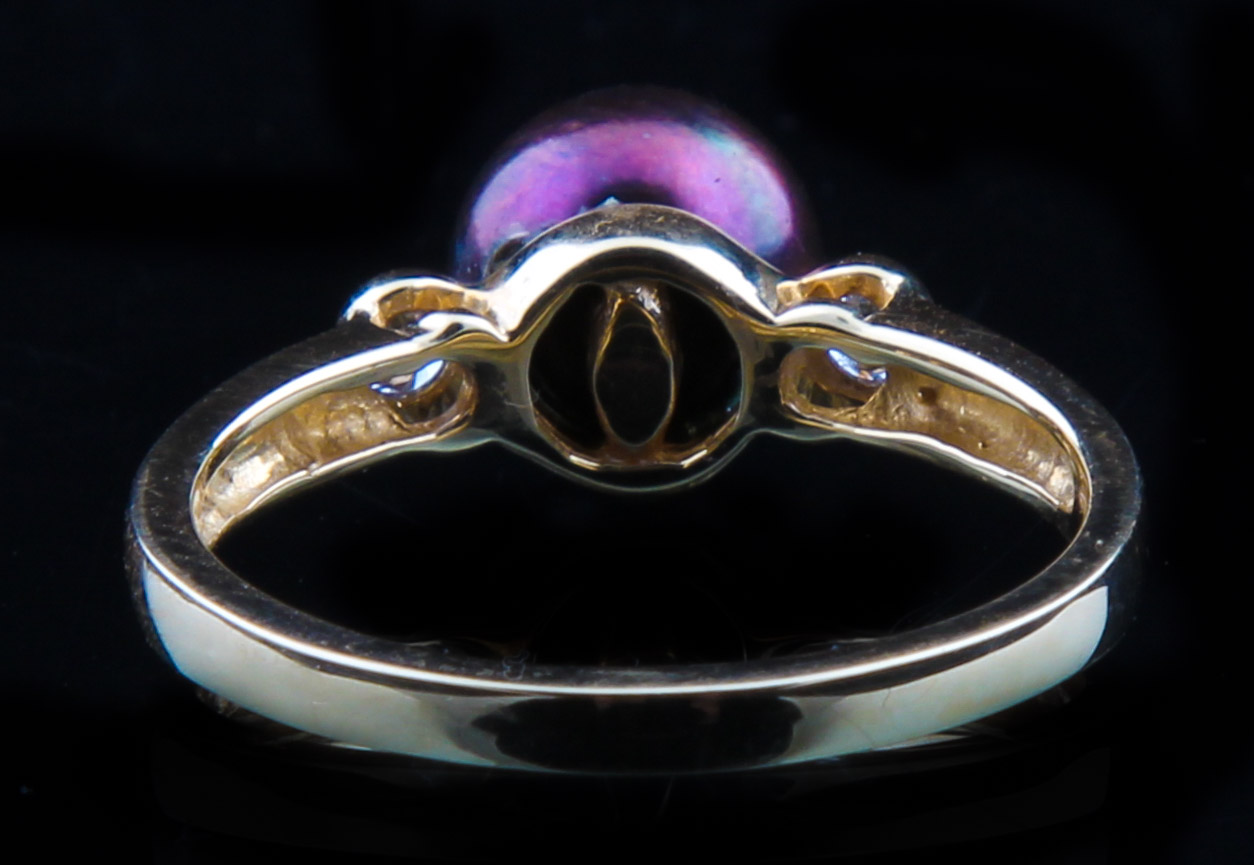 14K Yellow Gold and Dyed Pearl Solitaire Ring