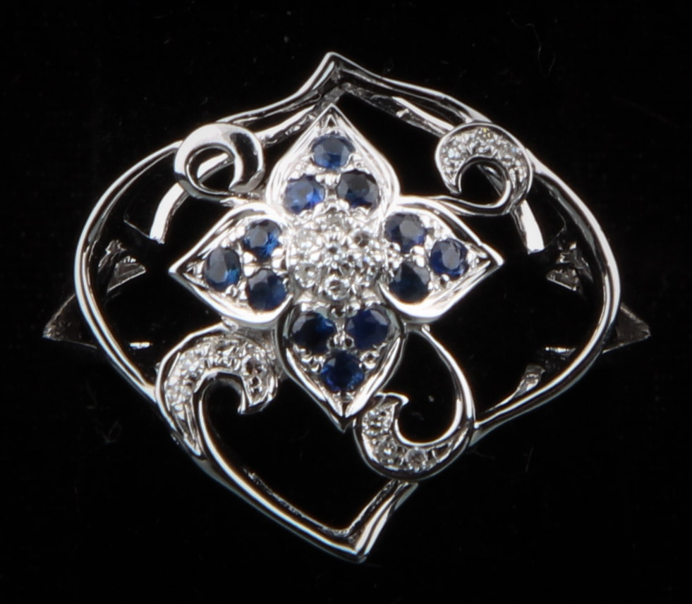 14K White Gold Ring with Sapphire and Diamonds