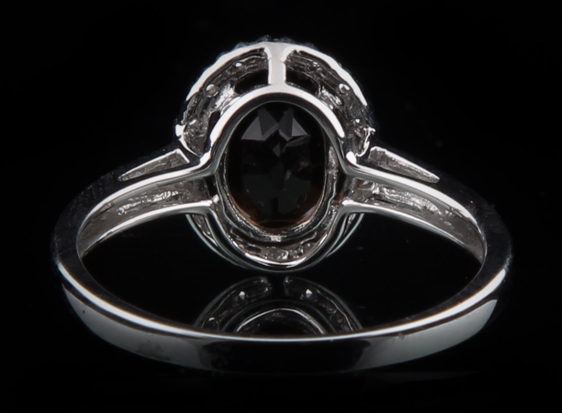 18K White Gold Ring with Smoky Quartz and Diamonds