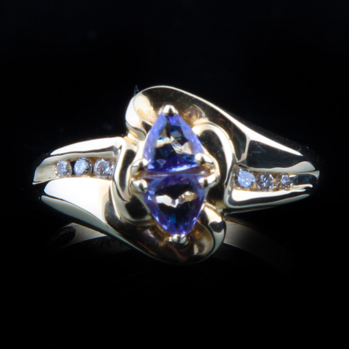 14K Yellow Gold Ring with Tanzanite and Diamonds