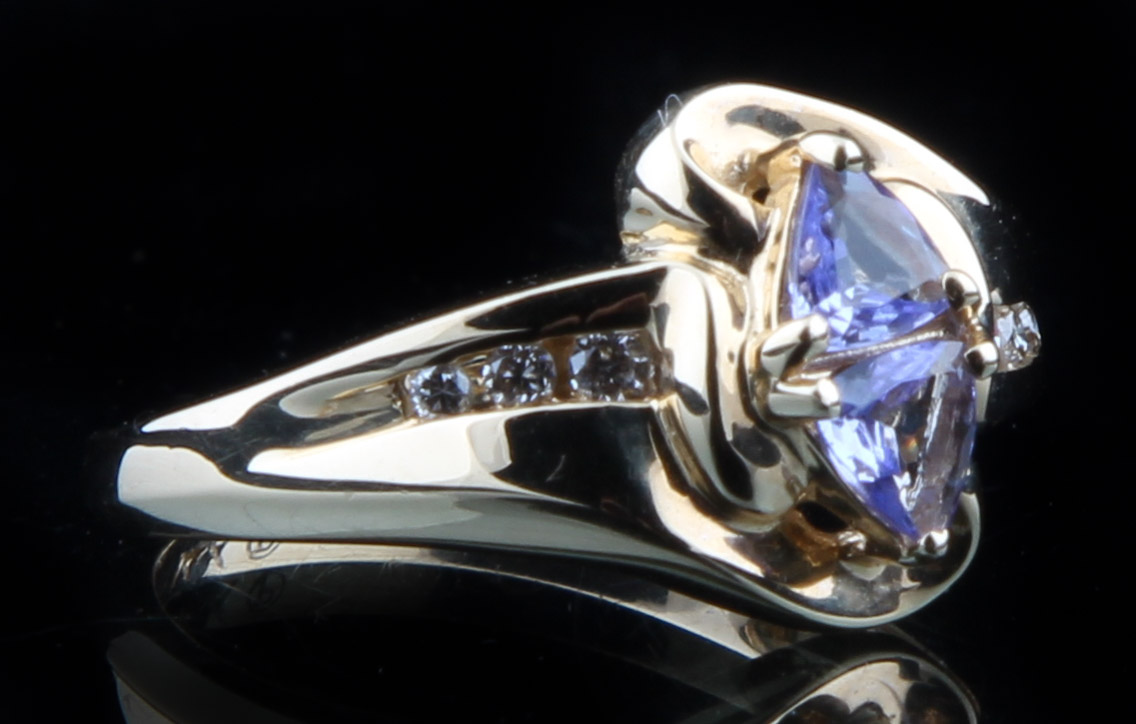 14K Yellow Gold Ring with Tanzanite and Diamonds