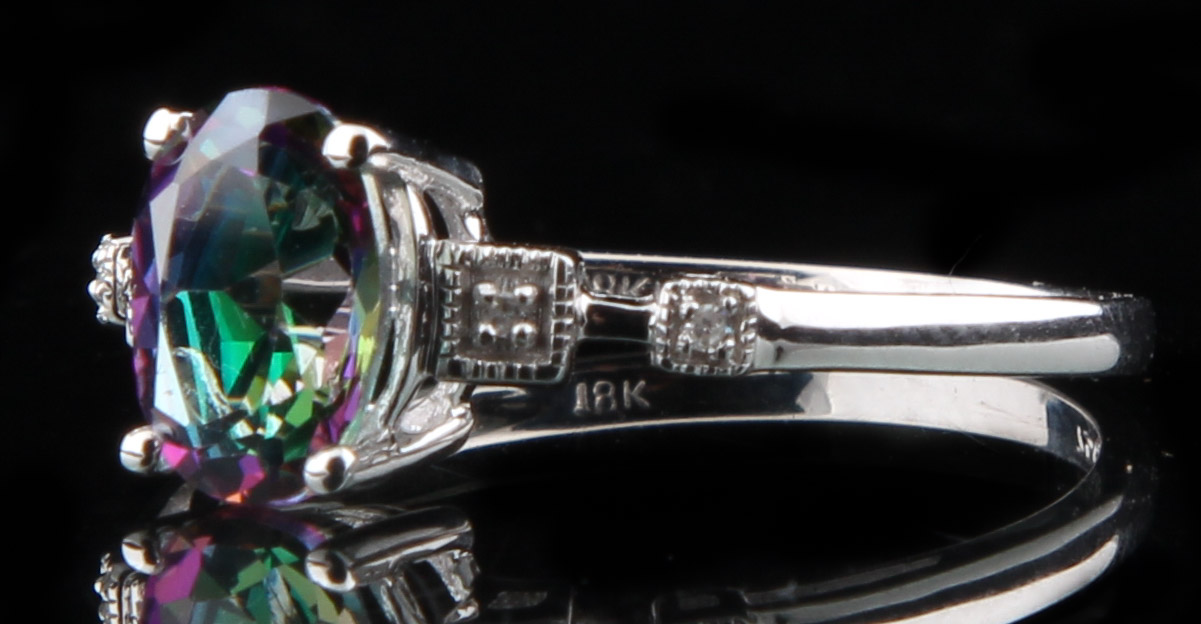 18K White Gold Ring with Mystic Topaz and Diamonds